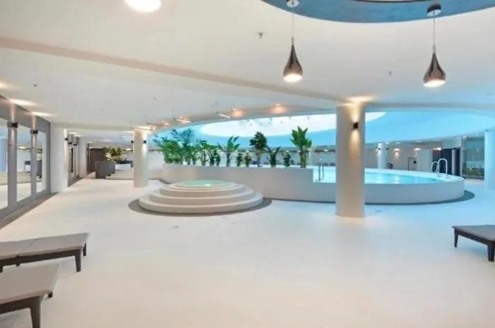 9hanza シュチェチン